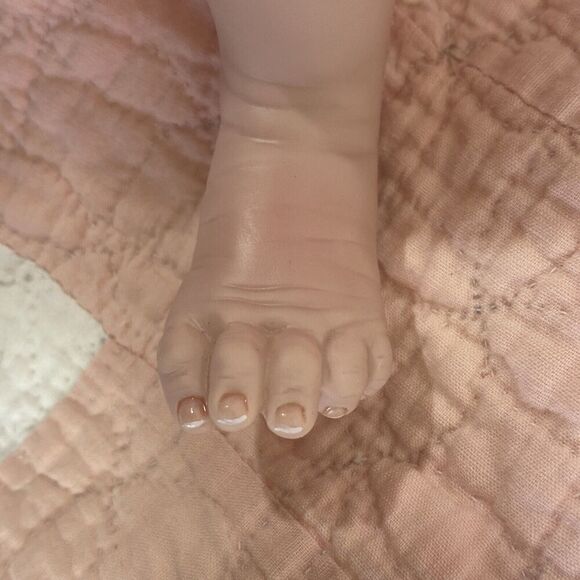 Paradise Galleries Laura Lee Eagles Newborn Reborn Baby Black Hair Numbered Sign - Picture 10 of 16